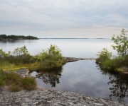 Fjärden ligger blank