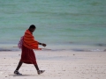 massaj på en strand på Zanzibar