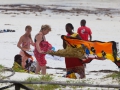 på en strand på zanzibar